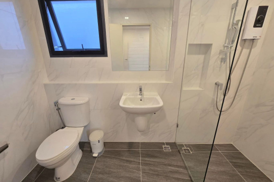 H280225E-15.jpg